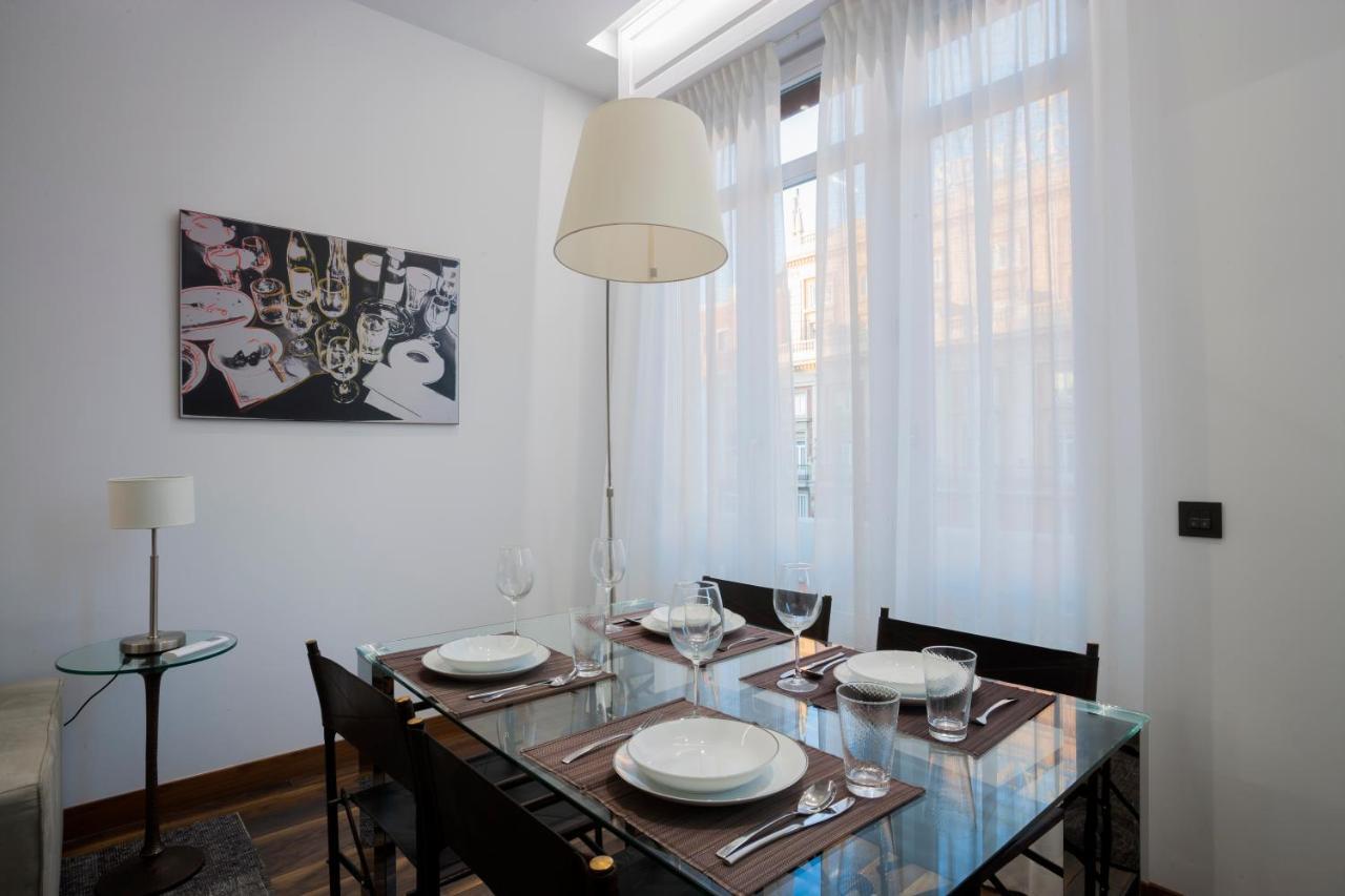 Dobohomes - Gran Via 2 Madrid Bagian luar foto